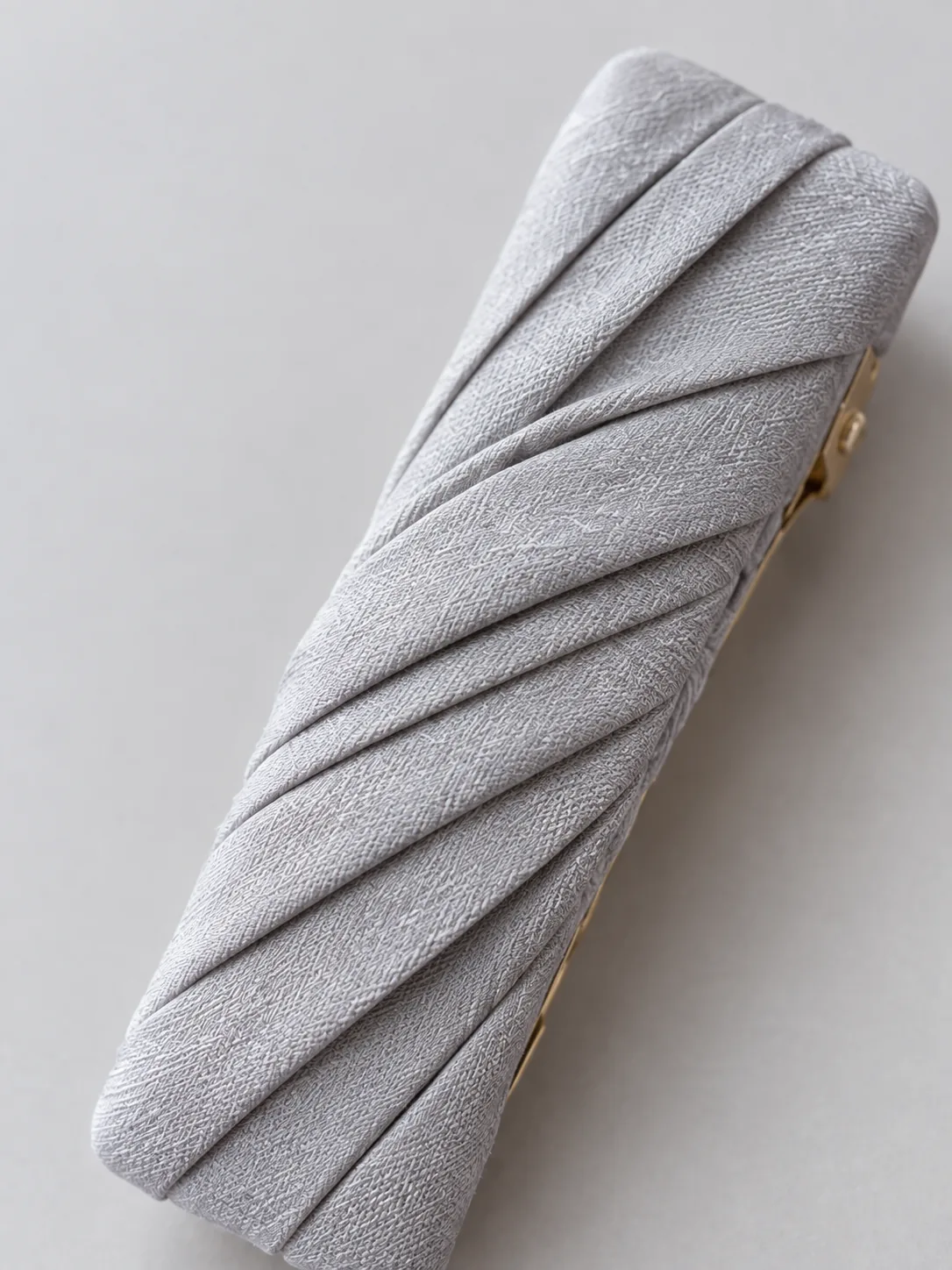 Pleated Clip Set in Pearl, Moon Grey, Dusk Lilac, detail