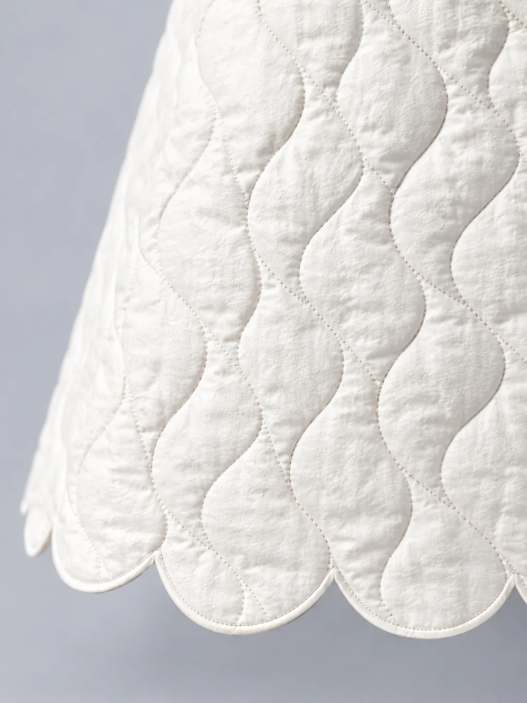Shell Scallop Skirt in Pearl White, detail